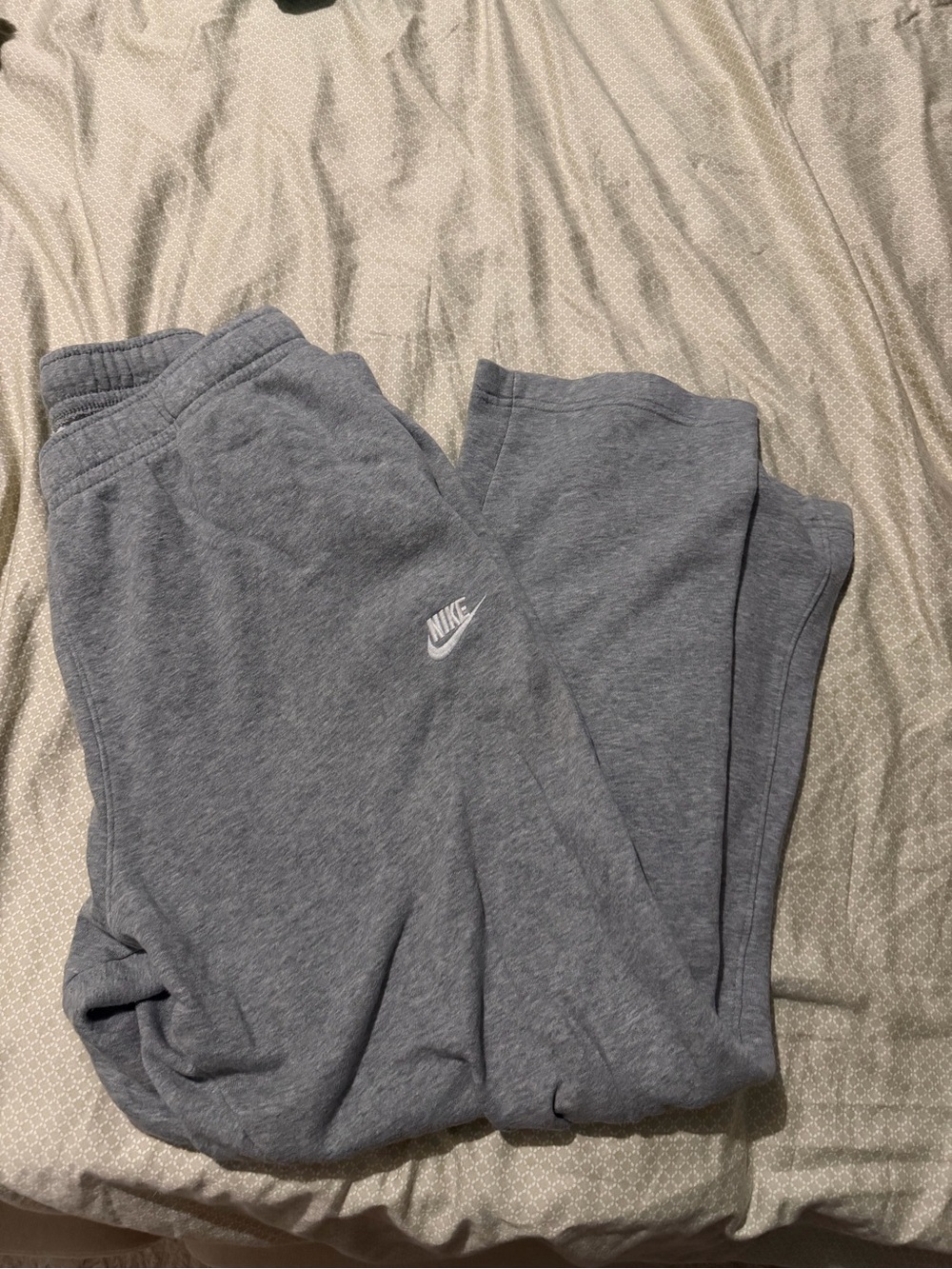 Nike Men’s XL sweats
